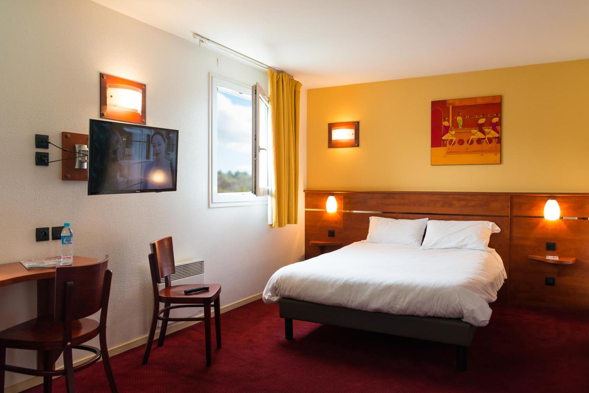 Brit Hotel Rennes Cesson Buitenkant foto