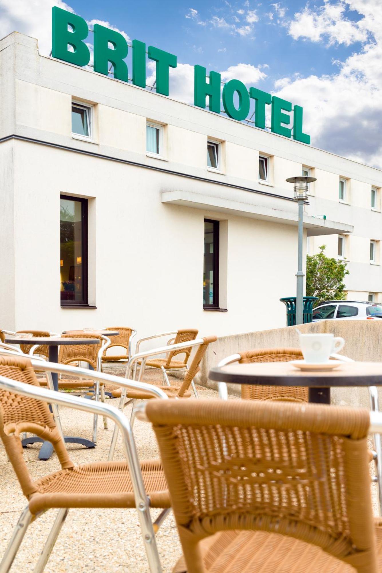 Brit Hotel Rennes Cesson Buitenkant foto
