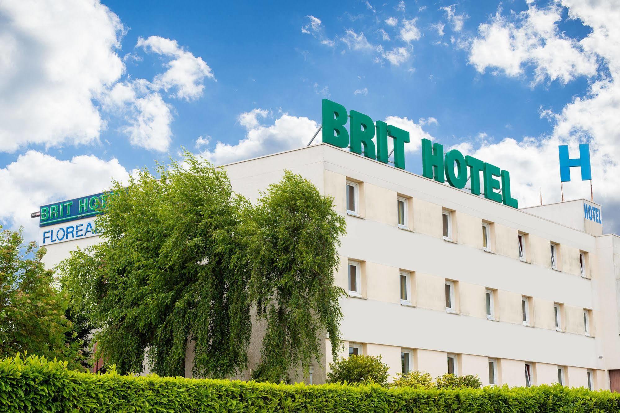 Brit Hotel Rennes Cesson Buitenkant foto